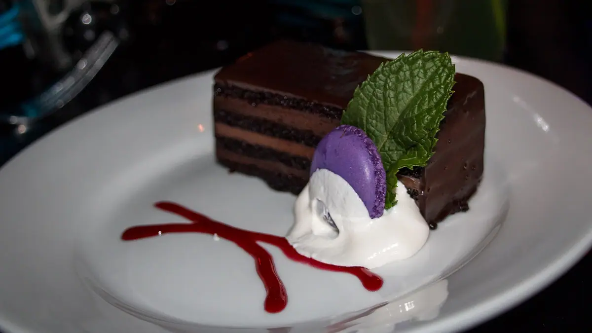 Cake Box – eggless cake shop in Nine Elms, London